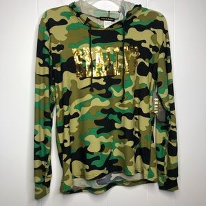 NWT Make It Rain camouflage hooded top. Size small
